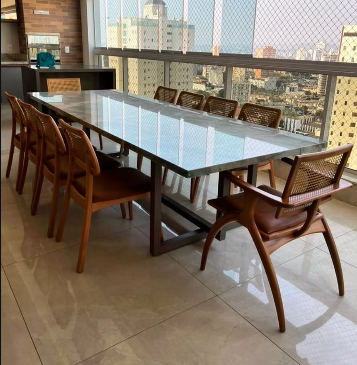 Mesa sacada design contemporâneo